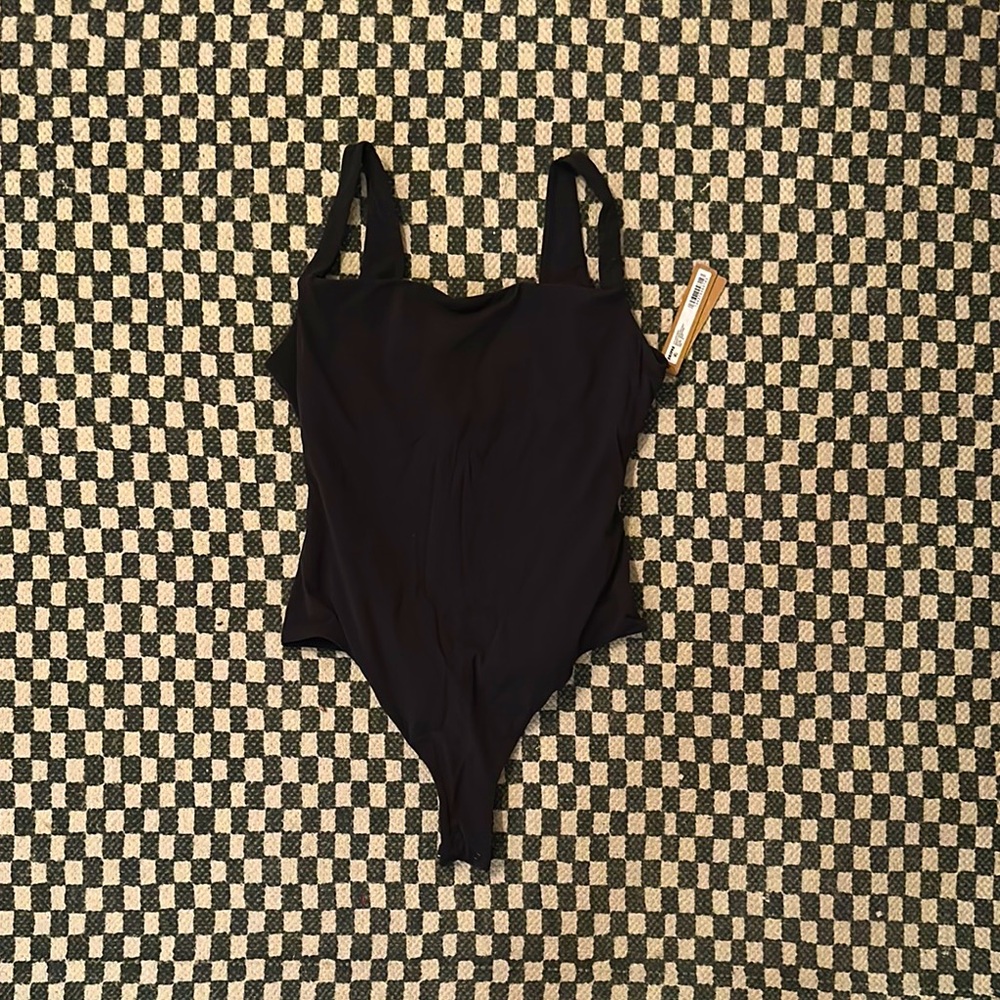 skims square neck bodysuit